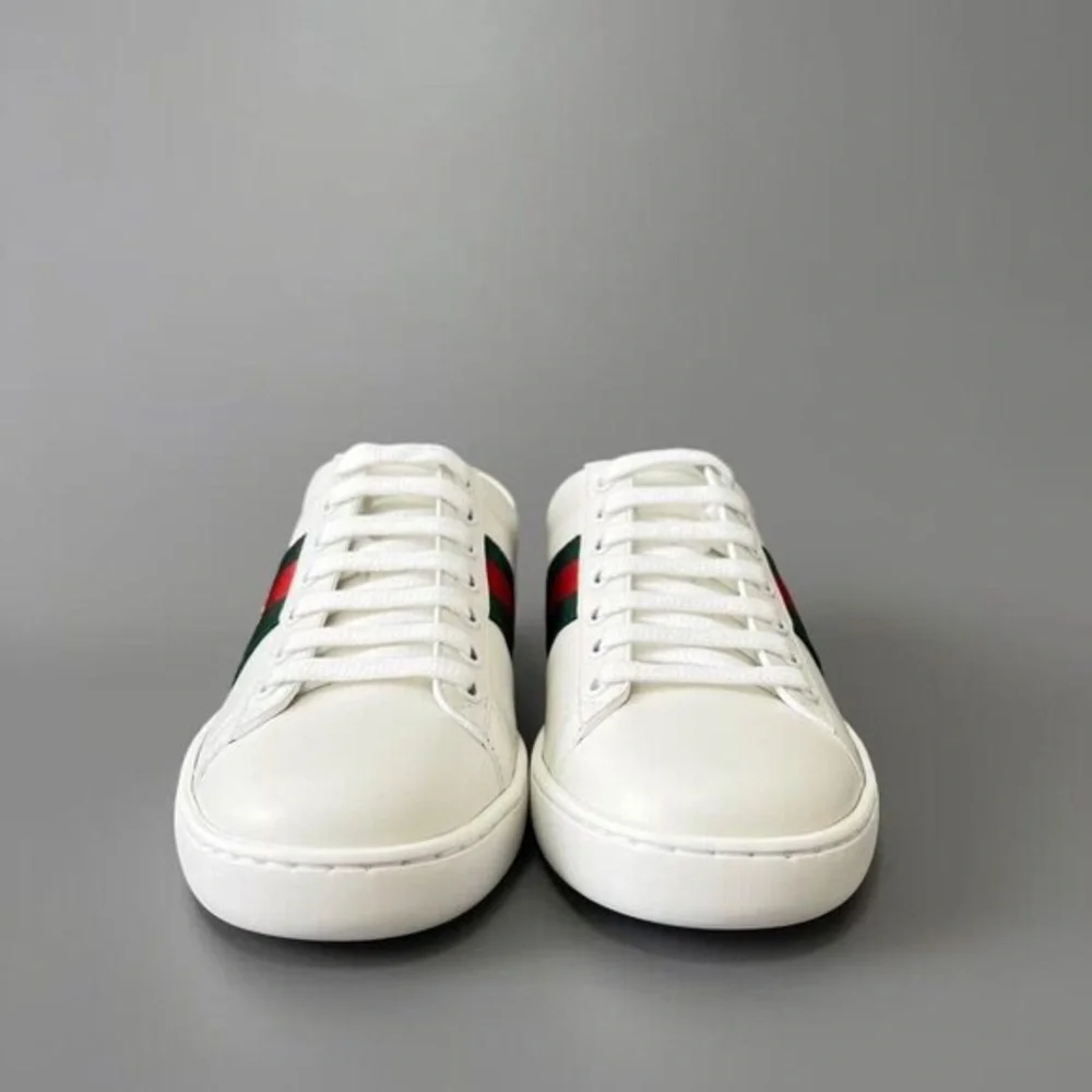 Gucci Ace Bee Embroidered White Leather Sneakers - Picture 9 of 9